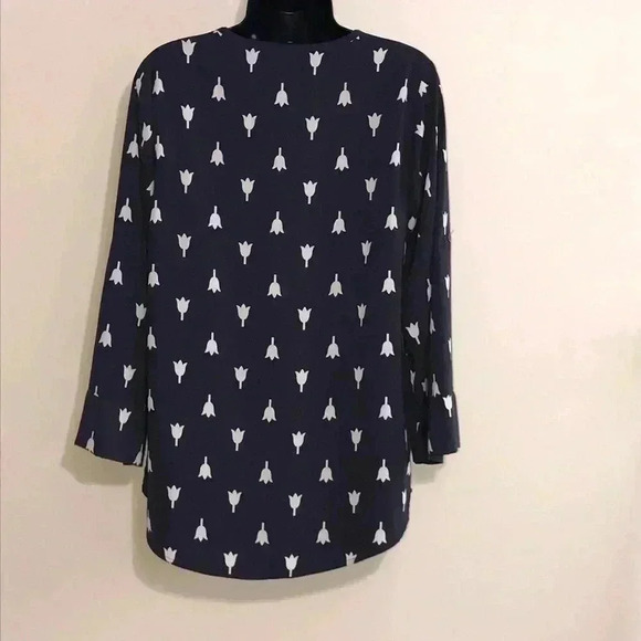 41 Hawthorn Tulip Blouse Size M—B5 - Picture 3 of 5